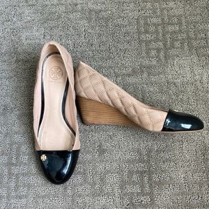 Tory Burch Quilted and Patent Leather Wedges size 7